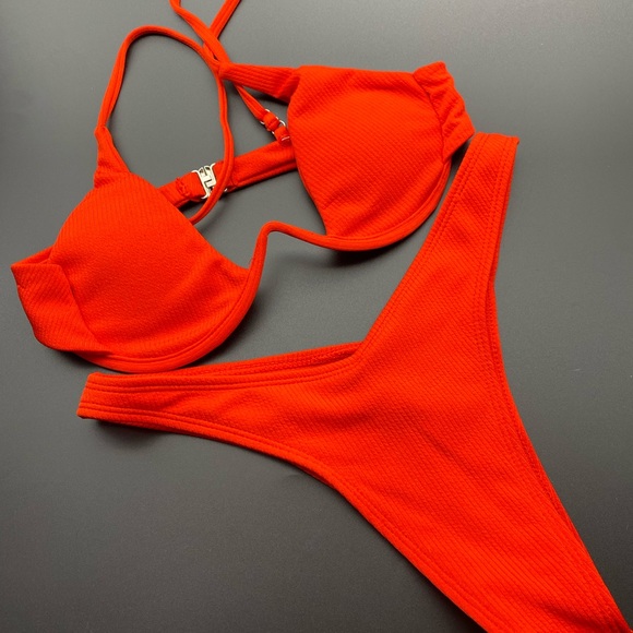 Red Bikini Swimsuit Thong and Top - Picture 1 of 3